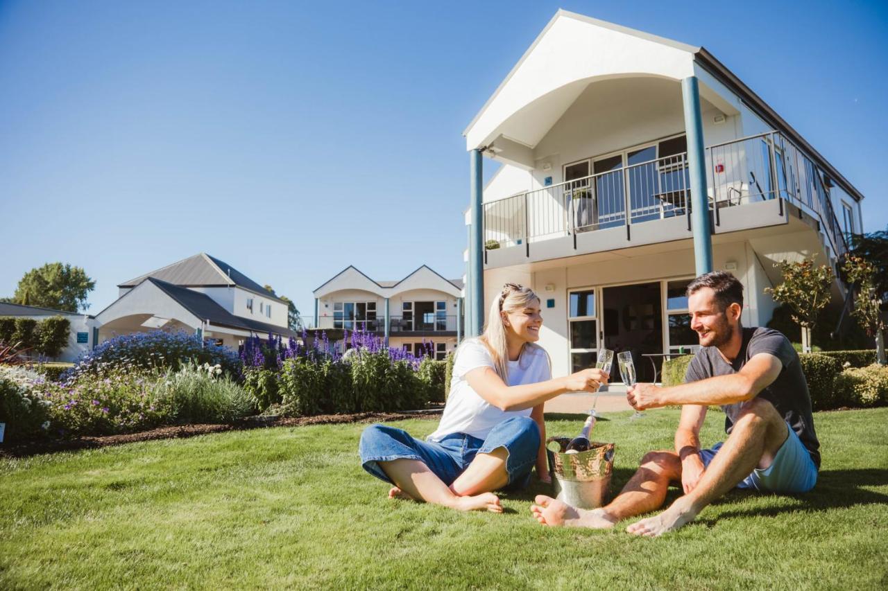 Radfords On The Lake Te Anau Exterior photo